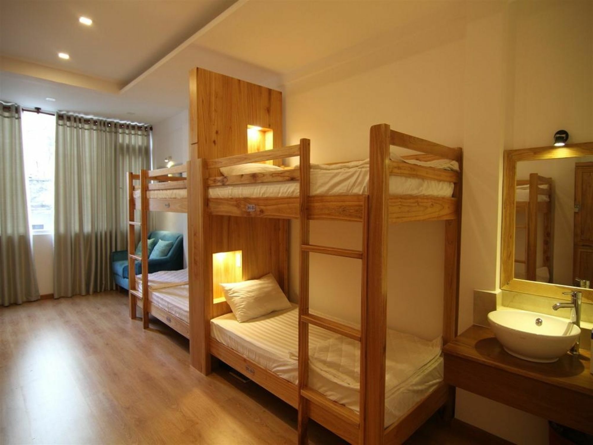 New Saigon Hostel 2 Ho Chi Minh City Exterior photo